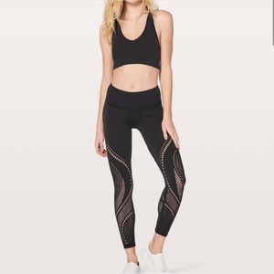 Lululemon Reveal Set- pants and Crop top/Bra. Black size 6.